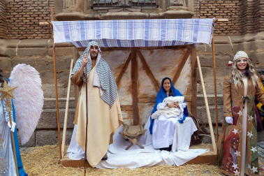 Fotos de la Cabalgata de Reyes de Tudela 2025.