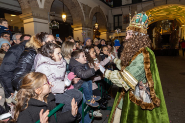 Fotos de la Cabalgata de Reyes de Tudela 2025