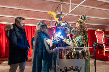 Fotos de la Cabalgata de Reyes de Tudela 2025
