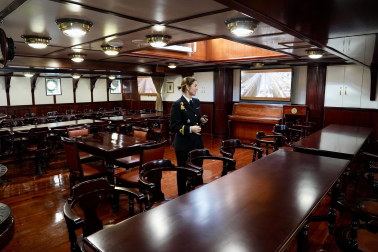 Fotos de la llegada de la Princesa Leonor al buque escuela 'Juan Sebastián de Elcano'.