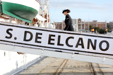 Fotos de la llegada de la Princesa Leonor al buque escuela 'Juan Sebastián de Elcano'.