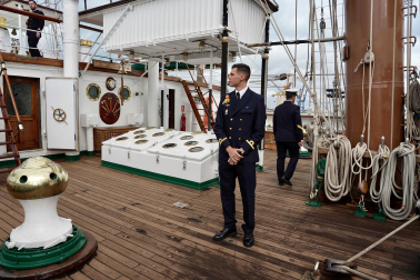 Fotos de la llegada de la Princesa Leonor al buque escuela 'Juan Sebastián de Elcano'.