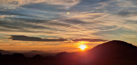 Atardecer en Izurzu.