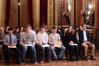 Fotos del acto de entrega de los Premios Extraordinarios de ESO y Bachillerato del curso 2023-2024.