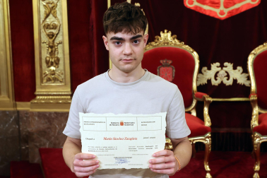 Fotos del acto de entrega de los Premios Extraordinarios de ESO y Bachillerato del curso 2023-2024.