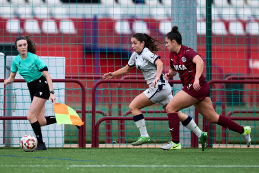 Partido entre el DUX Logroño y Osasuna de 1ª RFEF Femenina.