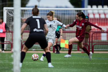 Partido entre el DUX Logroño y Osasuna de 1ª RFEF Femenina.