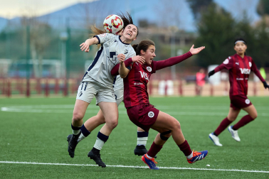 Partido entre el DUX Logroño y Osasuna de 1ª RFEF Femenina.