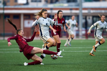 Partido entre el DUX Logroño y Osasuna de 1ª RFEF Femenina.