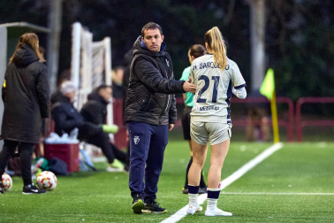 Partido entre el DUX Logroño y Osasuna de 1ª RFEF Femenina.