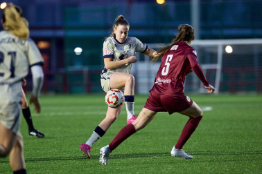 Partido entre el DUX Logroño y Osasuna de 1ª RFEF Femenina.