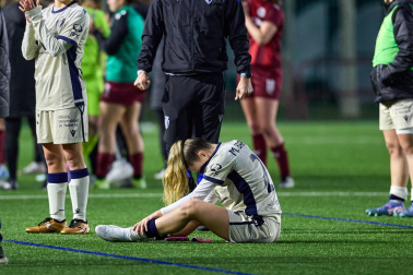Partido entre el DUX Logroño y Osasuna de 1ª RFEF Femenina.