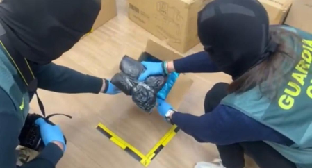 Desmantelado una red de distribución de drogas que realizaba los envíos mediante paquetería postal