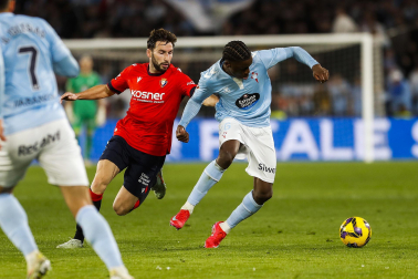 Derrota rojilla en Balaídos tras un penalti cometido por Lucas Torró en el segundo tiempo que transformó en el único tanto del partido Iago Aspas /