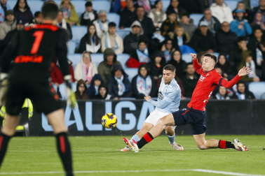 Derrota rojilla en Balaídos tras un penalti cometido por Lucas Torró en el segundo tiempo que transformó en el único tanto del partido Iago Aspas /