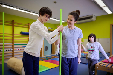 Sesiones de rehabilitación con método Petö en Aspace /