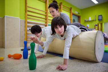 Sesiones de rehabilitación con método Petö en Aspace /