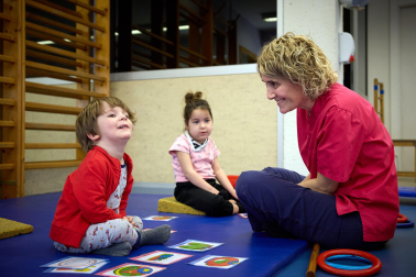 Sesiones de rehabilitación con método Petö en Aspace /