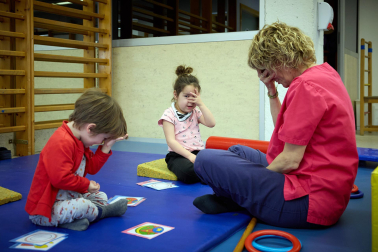 Sesiones de rehabilitación con método Petö en Aspace /