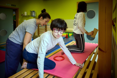 Sesiones de rehabilitación con método Petö en Aspace /