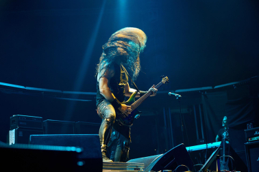 Fotos de la actuación de la alemana Doro Pesch, una de las cantantes femeninas más importantes del heavy metal./