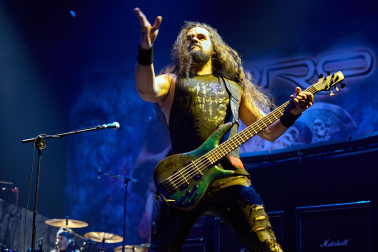 Fotos de la actuación de la alemana Doro Pesch, una de las cantantes femeninas más importantes del heavy metal./