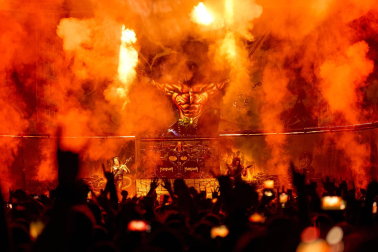 Fotos de la actuación de Manowar en el Navarra Arena./