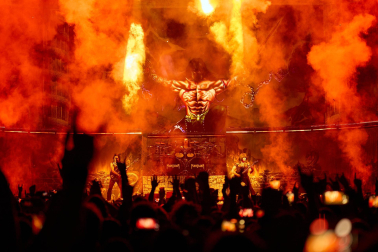 Fotos de la actuación de Manowar en el Navarra Arena./
