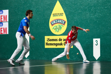 Fotos del Artola-Mariezkurrena contra Peña II-Albisu (22-10)./