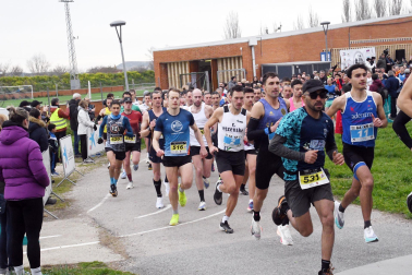 Participantes en las pruebas de 5 y 10 kilómetros de la XXXIV 'Villa de Falces' /