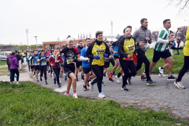 Participantes en las pruebas de 5 y 10 kilómetros de la XXXIV 'Villa de Falces' /