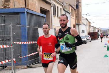 Participantes en las pruebas de 5 y 10 kilómetros de la XXXIV 'Villa de Falces' /