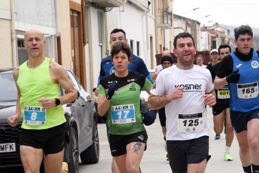 Participantes en las pruebas de 5 y 10 kilómetros de la XXXIV 'Villa de Falces' /