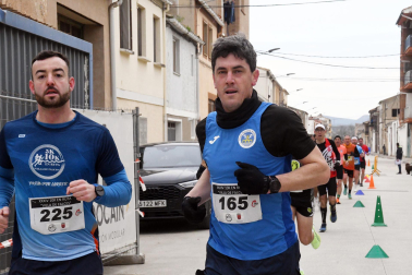 Participantes en las pruebas de 5 y 10 kilómetros de la XXXIV 'Villa de Falces' /