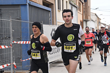 Participantes en las pruebas de 5 y 10 kilómetros de la XXXIV 'Villa de Falces' /