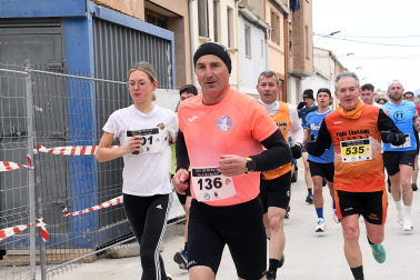 Participantes en las pruebas de 5 y 10 kilómetros de la XXXIV 'Villa de Falces' /
