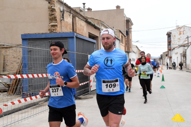 Participantes en las pruebas de 5 y 10 kilómetros de la XXXIV 'Villa de Falces' /