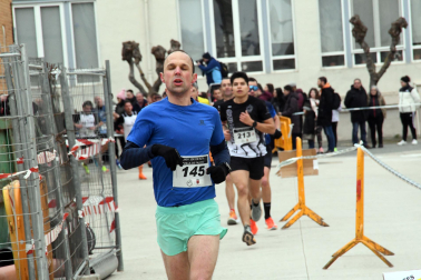 Participantes en las pruebas de 5 y 10 kilómetros de la XXXIV 'Villa de Falces' /
