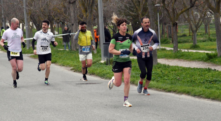 Participantes en las pruebas de 5 y 10 kilómetros de la XXXIV 'Villa de Falces' /
