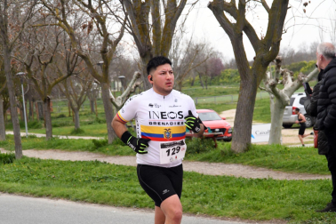 Participantes en las pruebas de 5 y 10 kilómetros de la XXXIV 'Villa de Falces' /