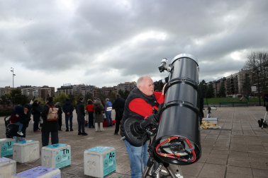 Fotos del eclipse solar desde el Planetario de Pamplona
