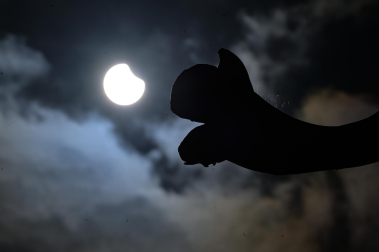 Foto del eclipse solar del 29 de marzo de 2025./