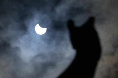 Foto del eclipse solar del 29 de marzo de 2025./