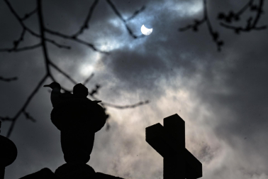 Foto del eclipse solar del 29 de marzo de 2025./