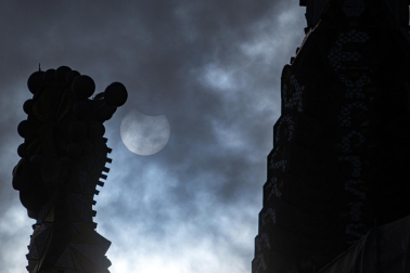 Foto del eclipse solar del 29 de marzo de 2025./