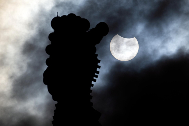 Foto del eclipse solar del 29 de marzo de 2025./