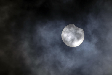 Foto del eclipse solar del 29 de marzo de 2025./