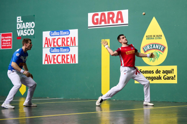Fotos de la final del Campeonato de Parejas: Ezkurdia-Rezusta 22-20 Artola-Mariezkurrena./