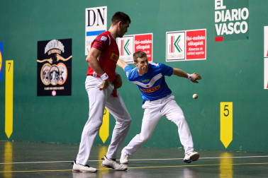 Fotos de la final del Campeonato de Parejas: Ezkurdia-Rezusta 22-20 Artola-Mariezkurrena./
