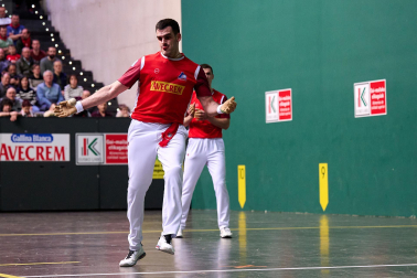 Fotos de la final del Campeonato de Parejas: Ezkurdia-Rezusta 22-20 Artola-Mariezkurrena./